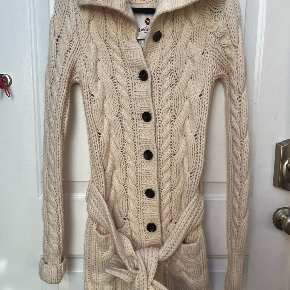 Y2K Abercrombie & Fitch Cream Cable Knit Cardigan